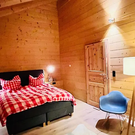 Beautiful Log Cabin Near Wildkogel Arena *