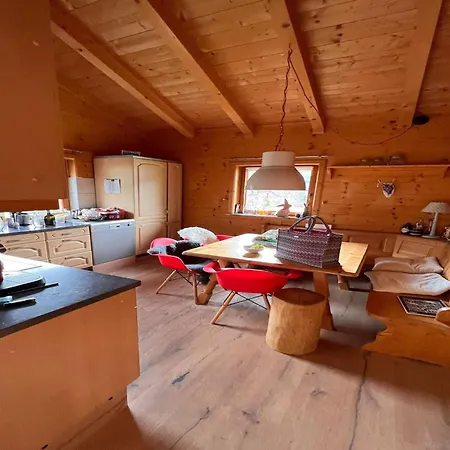 Holiday home Beautiful Log Cabin Near Wildkogel Arena